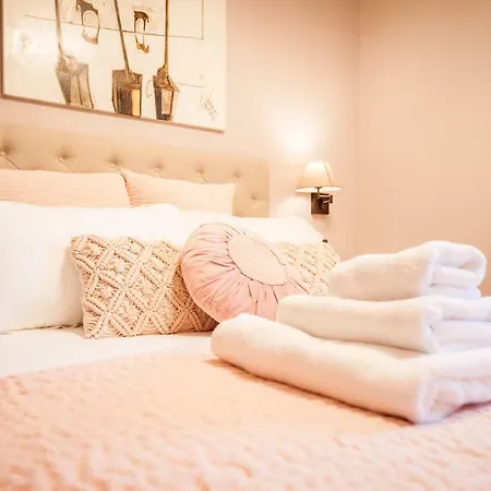 Dream House Bed and breakfast 4*