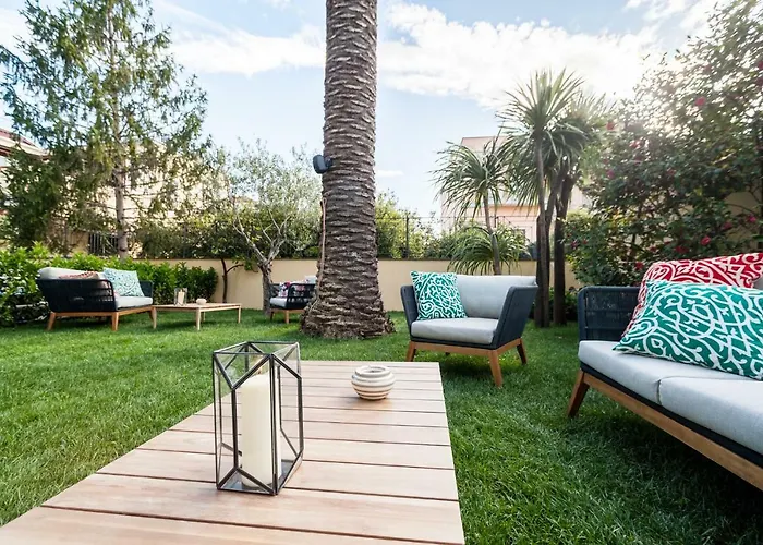 Dream House Bed & Breakfast 4*