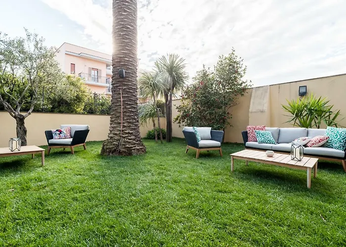 Dream House Bed & Breakfast 4*